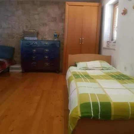 Captain'S Hillside Villa بيت للعطل