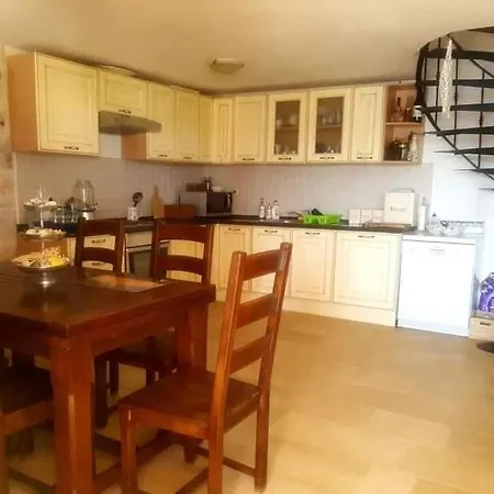 Captain'S Hillside Villa بيت للعطل فيغاني