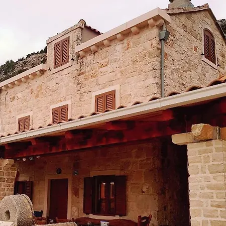 Captain'S Hillside Villa بيت للعطل